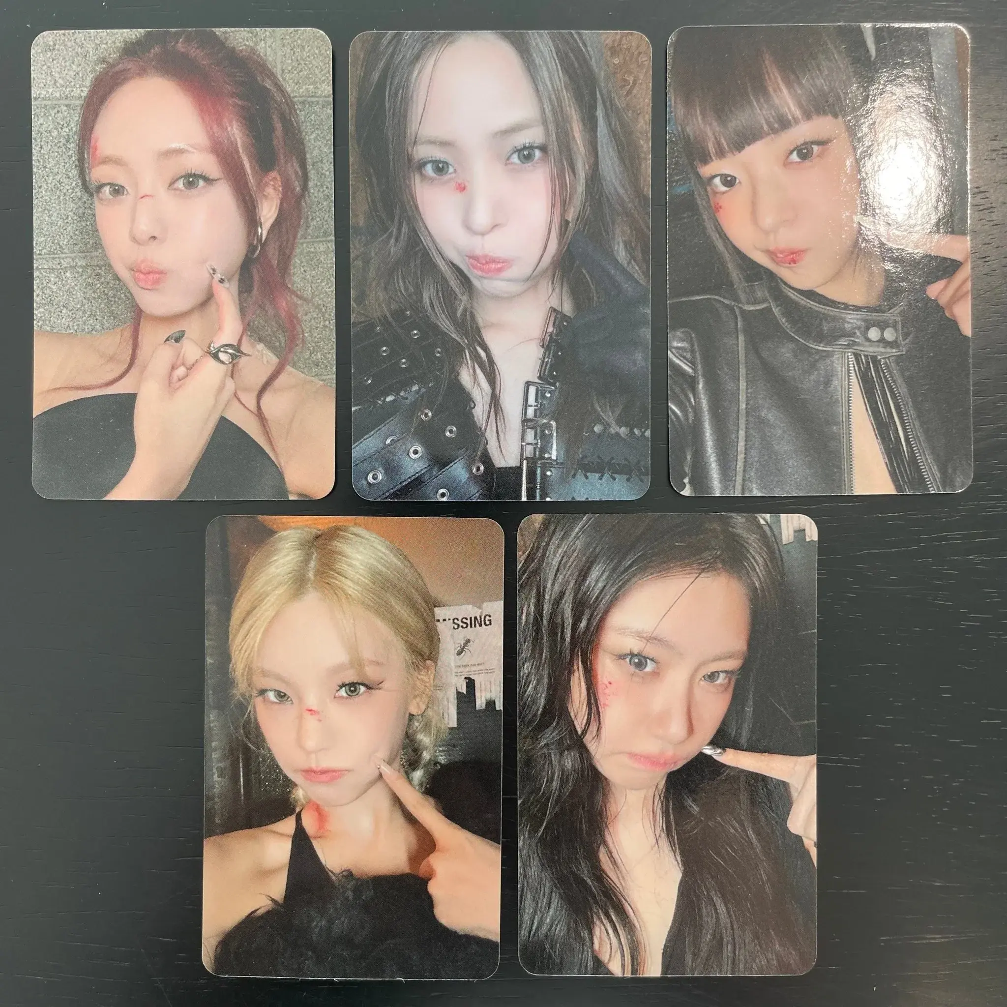 ITZY PHOTOCARD - Tunnel Vision
