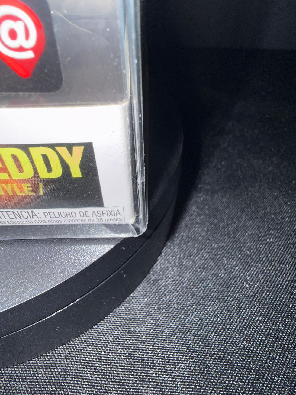 Thumbnail: FUNKO POP! GRAIL: Five Nights At Freddy's - 377 Blacklight Freddy (Game