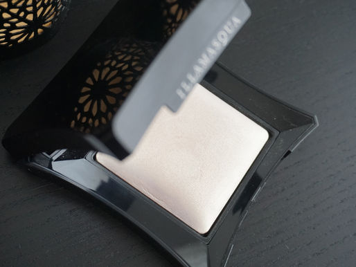 Illamasqua Beyond Powder Highlighter