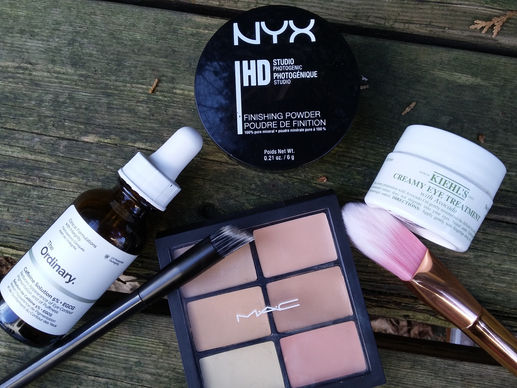How to cover dark circles