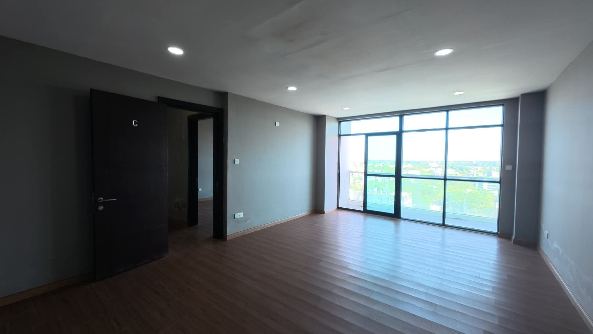 🏢 မလိခကွန်ဒို (သင်္ဃန်းကျွန်း) Duplex အခန်းကြီး အရောင်း 📍