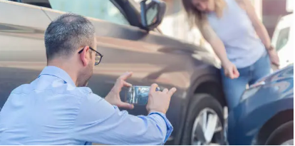 Assicurazioni e sinistri, attenzione! Ora c’è l’arbitro assicurativo