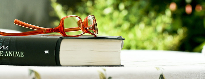 book-g5af147f84_1280.jpg