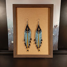 boucle d oreilles kachinaen micro-macramé et perle