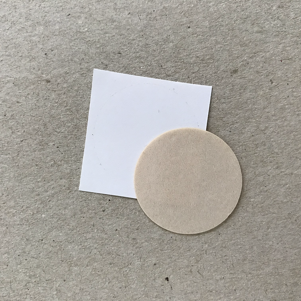 Miniaturbild: Doppelklebeplättchen für Transponder