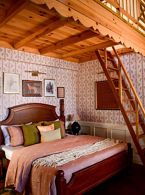 Cedar Suite at Birds & Oaks