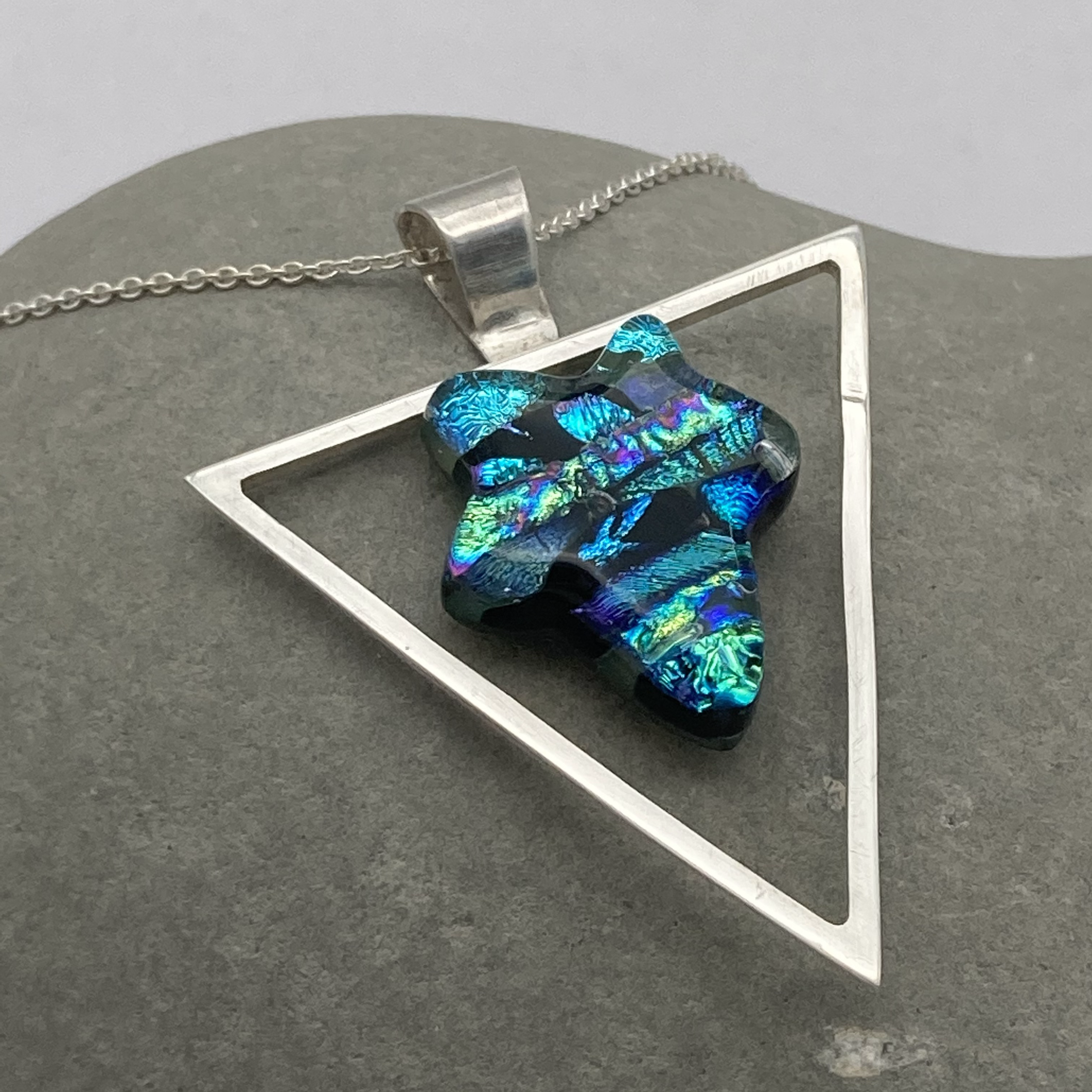 Mosaic leaf in triangle