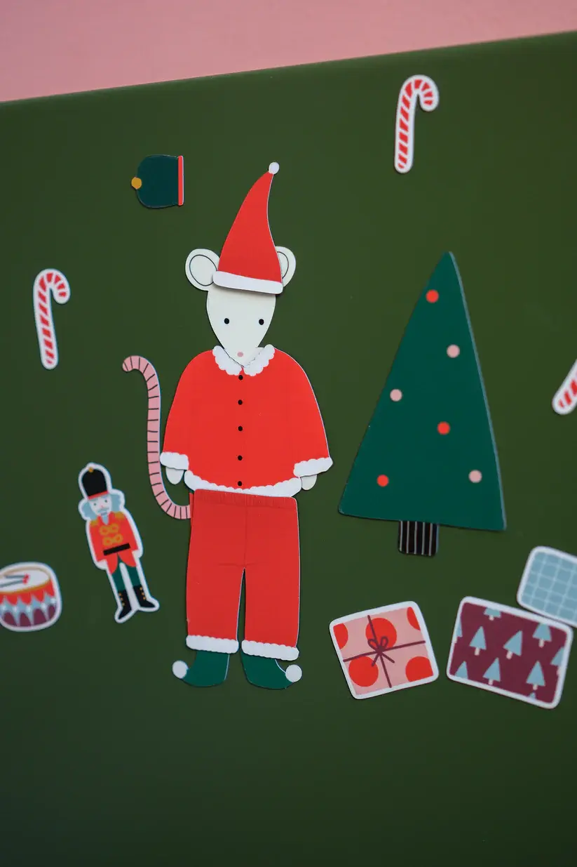 Ma Cabane à Rêves The Magic Of Christmas Magnets Set. Flexible waterproof magnets for children. Creative and imaginative play