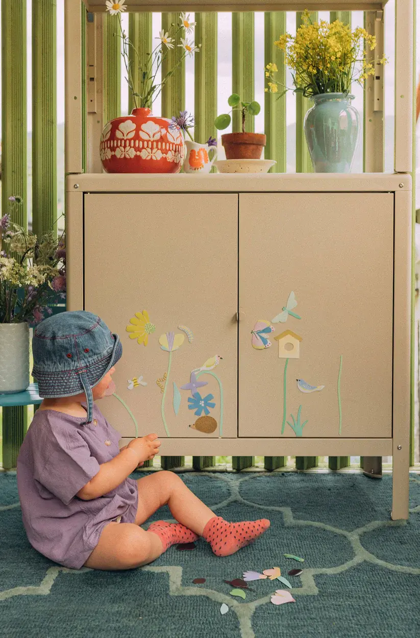 Thumbnail: Ma Cabane à Rêves The Garden Magnets. Flexible waterproof magnets for children. Creative and imaginative play. Recyclable.