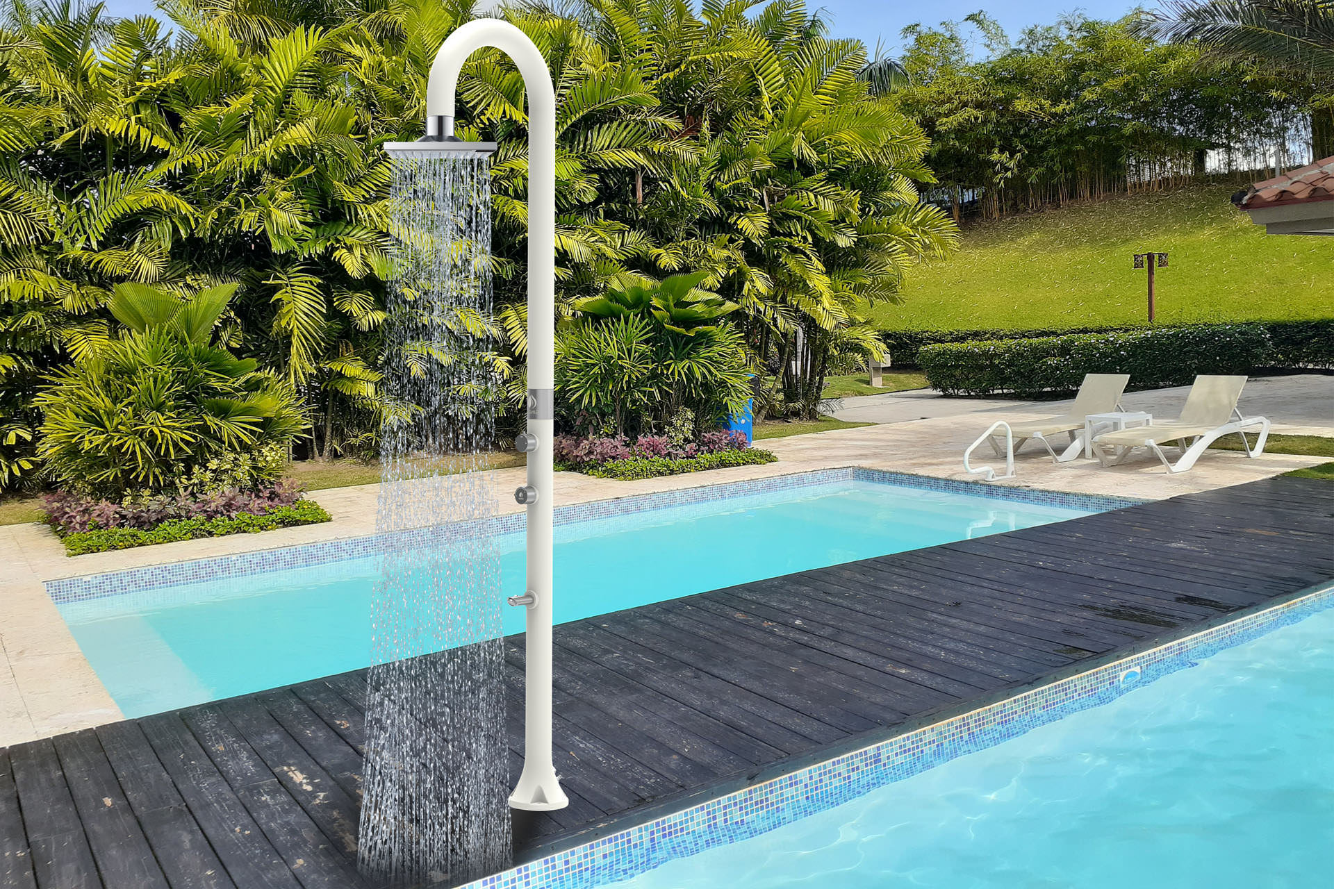 Doccia Bianca Con Acqua Calda e Fredda Con Soffione Led