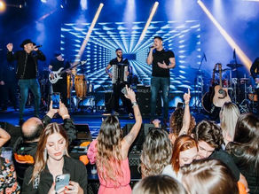 Henrique & Diego lançam novo álbum em show na cidade de São Paulo