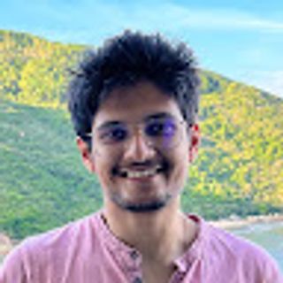 dailygermanwithnitin-student-testimonial-hero-section.jpg