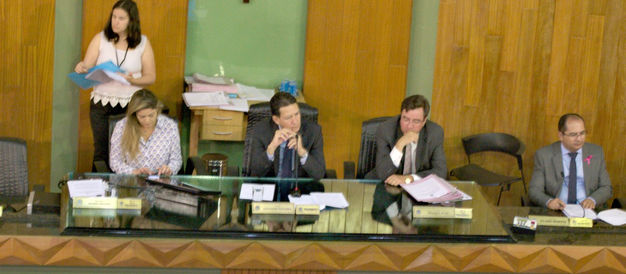 Projeto “Escola Sem Partido” em Uberlândia racha PDT e gera protestos