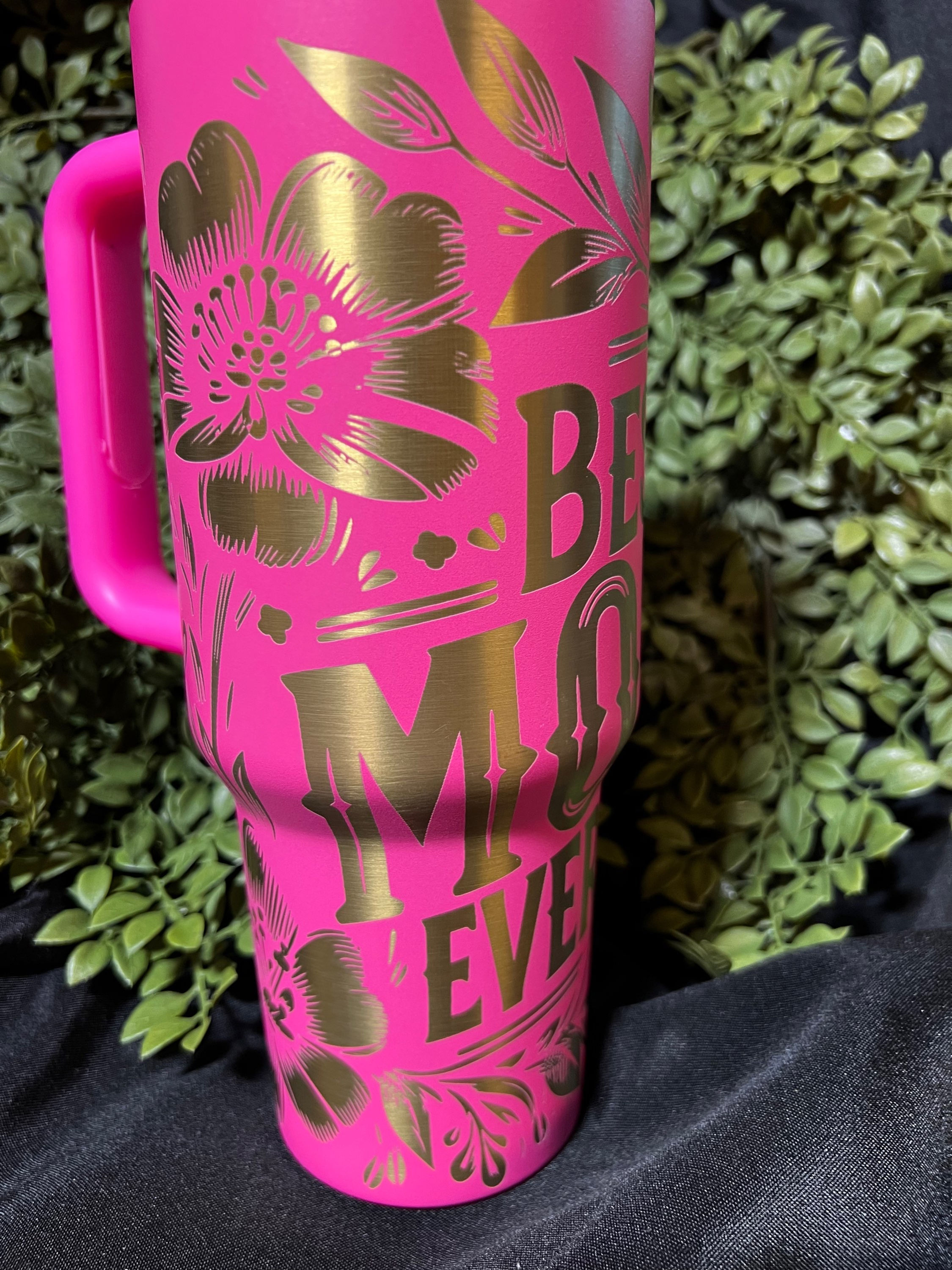 40oz Best Mom Tumbles- hot pink/gold