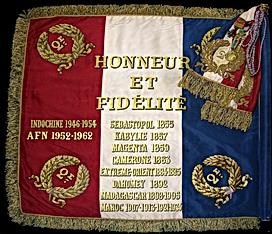 Drapeau du 2eme REI.png