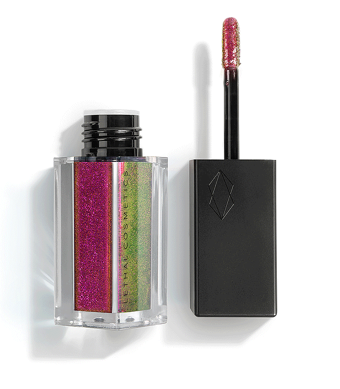 Thumbnail: Glitch Lethal Cosmetics Een multichromatische oogschaduw, vloeibaar gemaakt tot een lichtgewicht formule op waterbasis