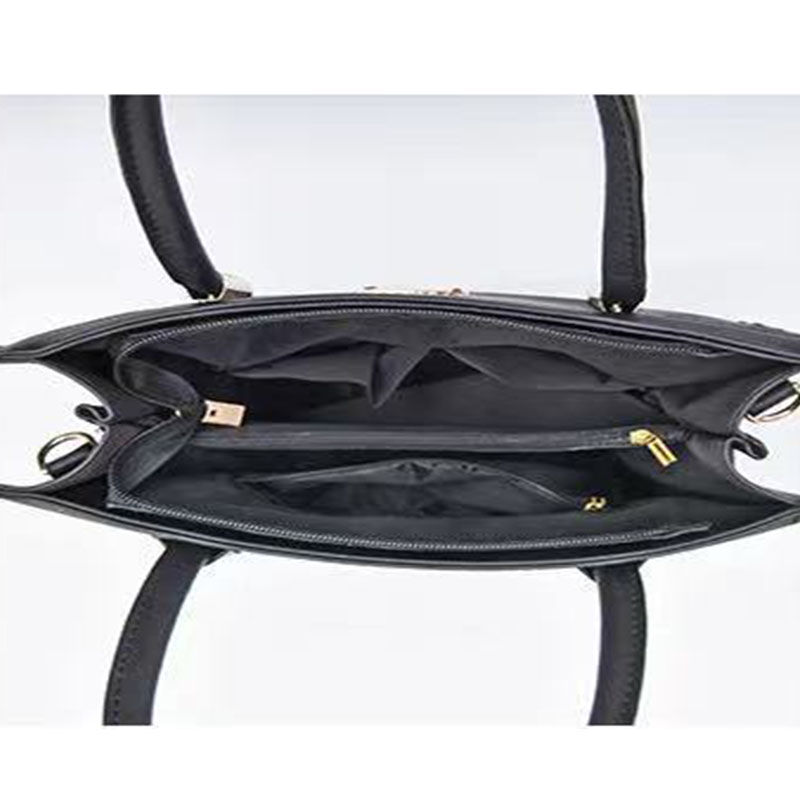 Thumbnail: Luna Shoulder Bag