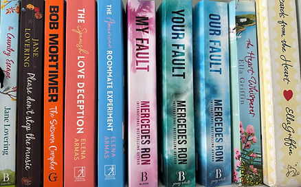 Bookshelf favourite books 20024_edited.jpg