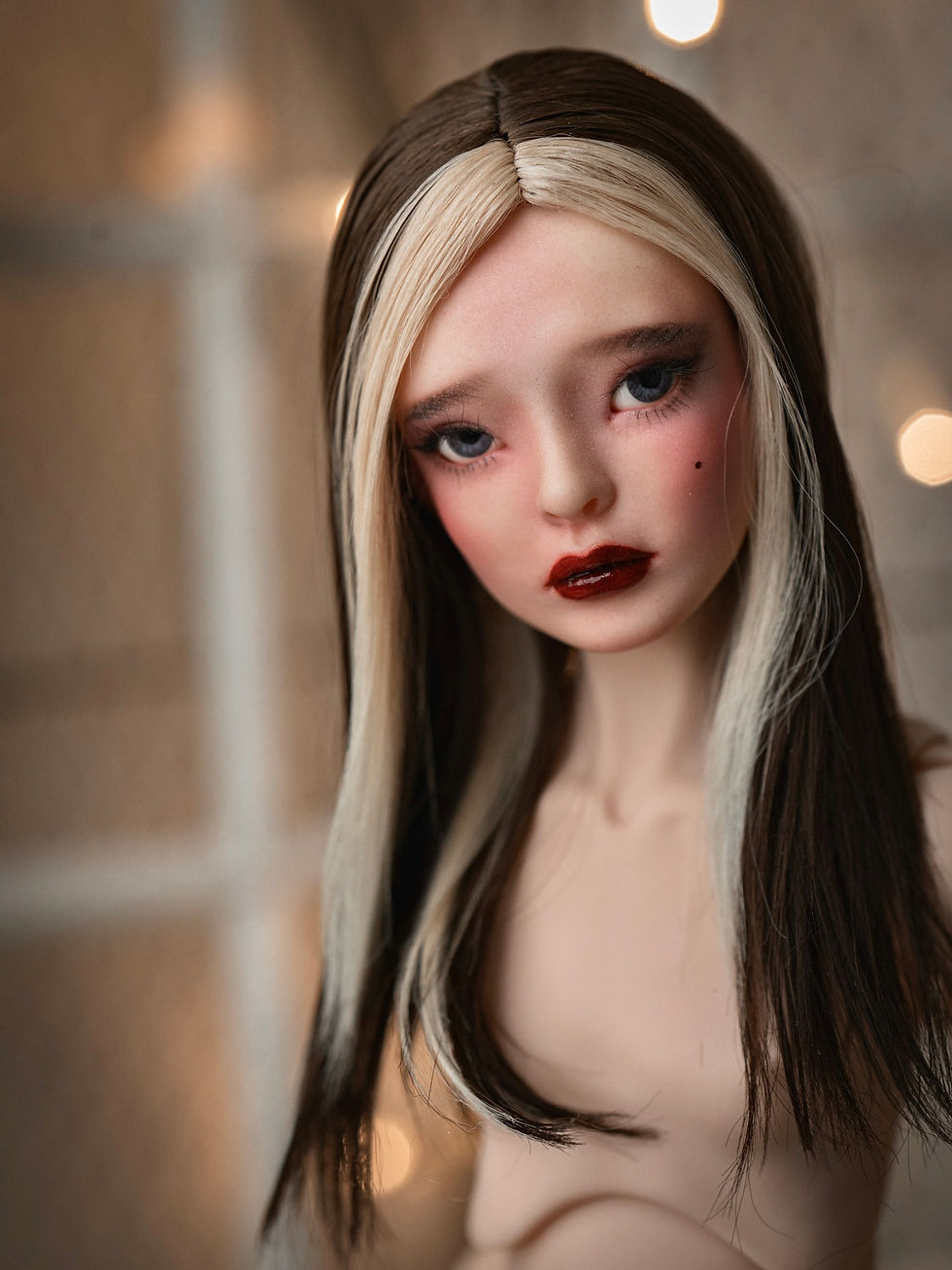 Thumbnail: Rumi Girl (Milky) 36 cm