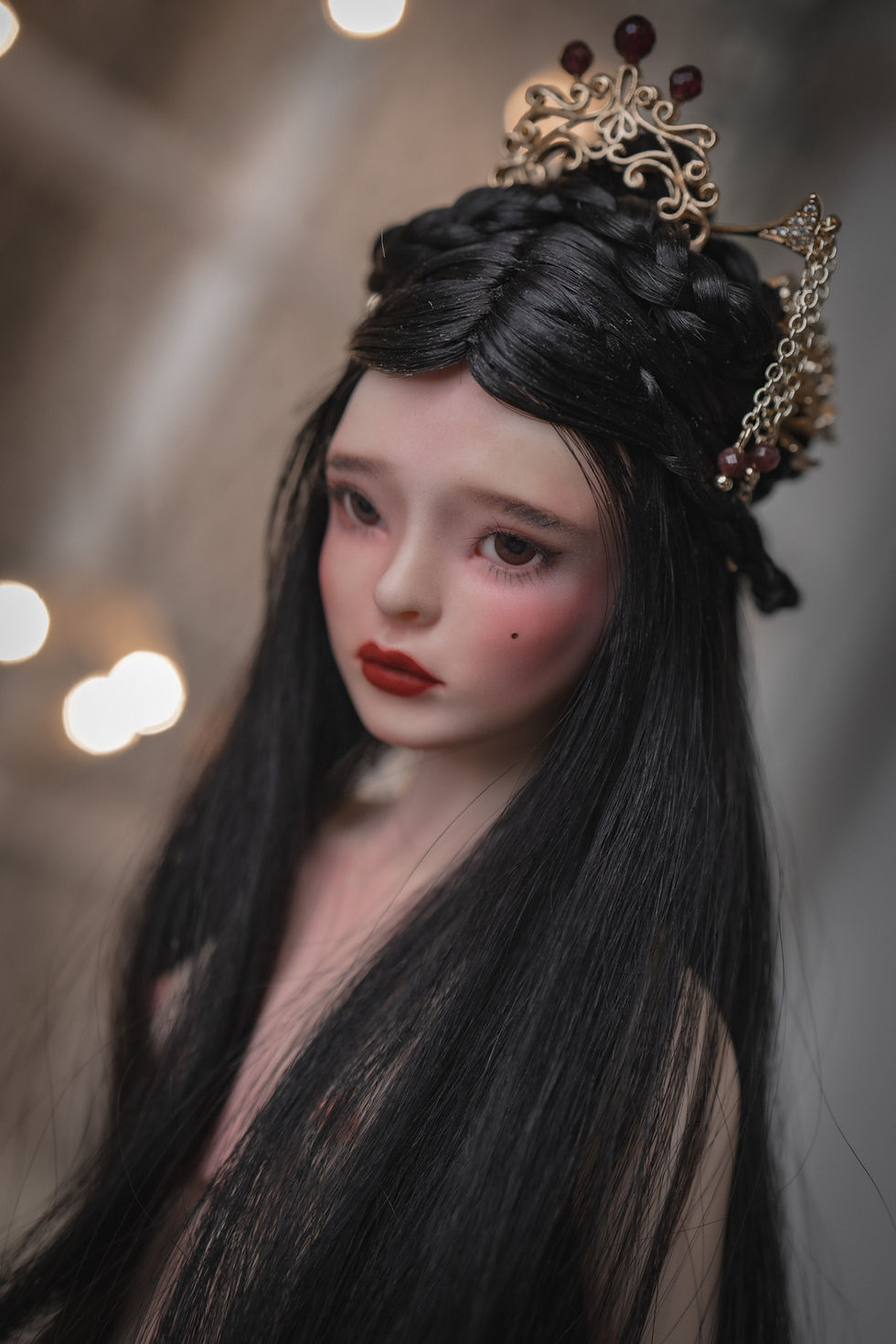 Thumbnail: Rumi Girl (Milky) 36 cm