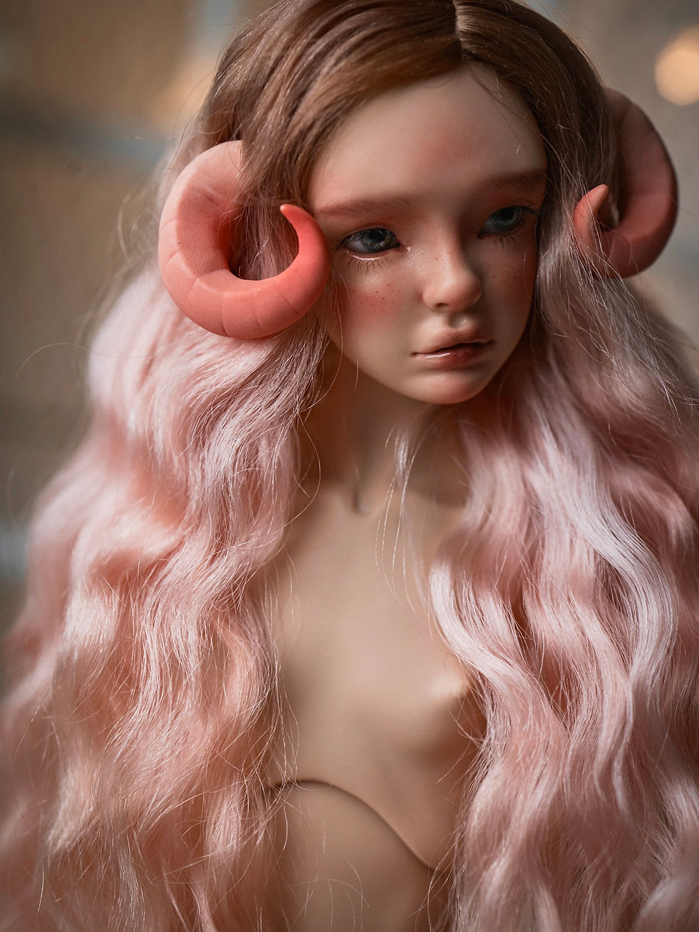 Thumbnail: Lily Little Elf Girl (Peach Cream) 36 cm