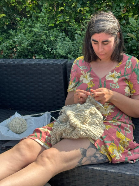 Libé knitting 2 - Grande.jpeg
