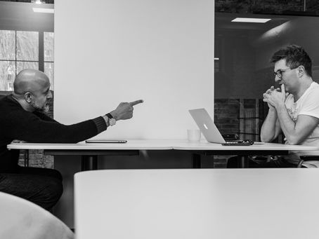 Chairman and CEO arguing, highlighting a bad CEO-chairman relationship.