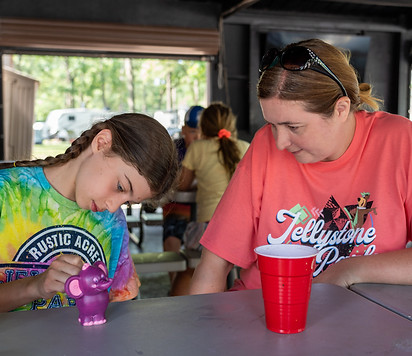_jp-jellystone-park-new-douglas-il-2022-lifestyle-photoshoot-150.jpg