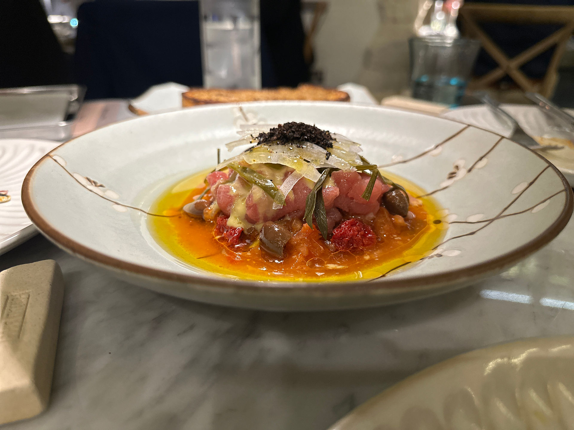 Tuna Salsa Roja 