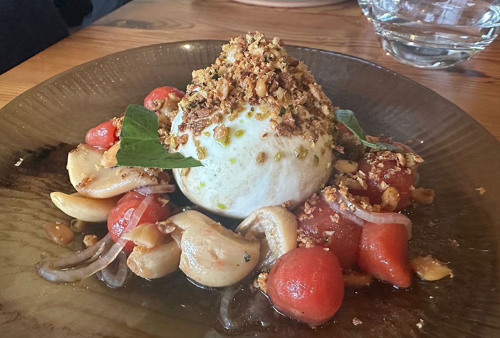 BURRATA
cherry tomato, confit garlic pesto
breadcrumbs, pine nuts