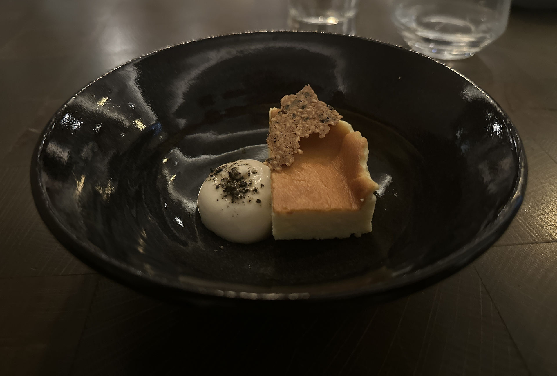 Chizukeki from Mako, Michelin-star cuisine in Chicago, IL. Small, intimate restaurant with beautiful dishes. Photographs from Jabri Fine Dining photographer Emma Jabr