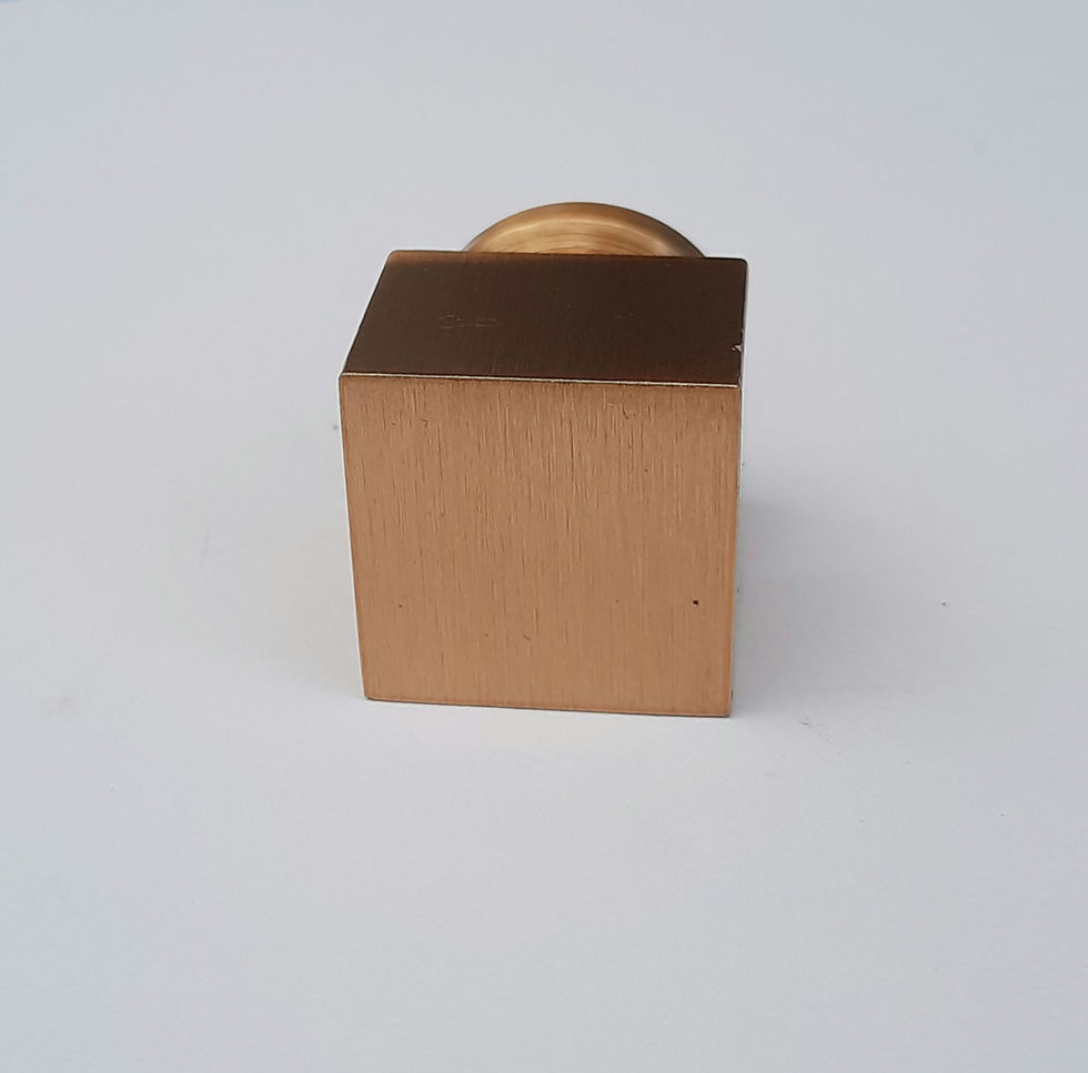 Miniatura: Puxador alumínio dourado escovado