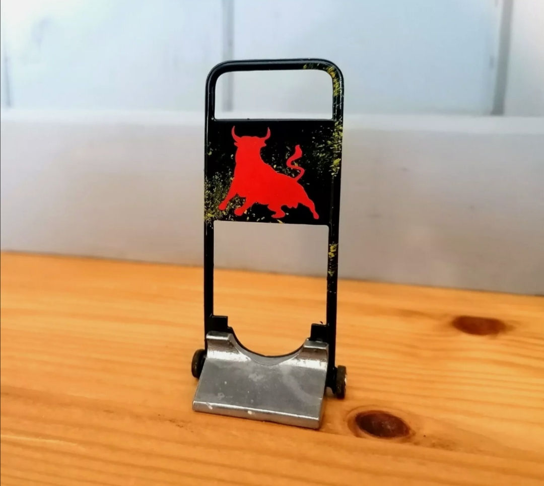 Red bull pit Jack diorama model Verstappen 1:18 scale 