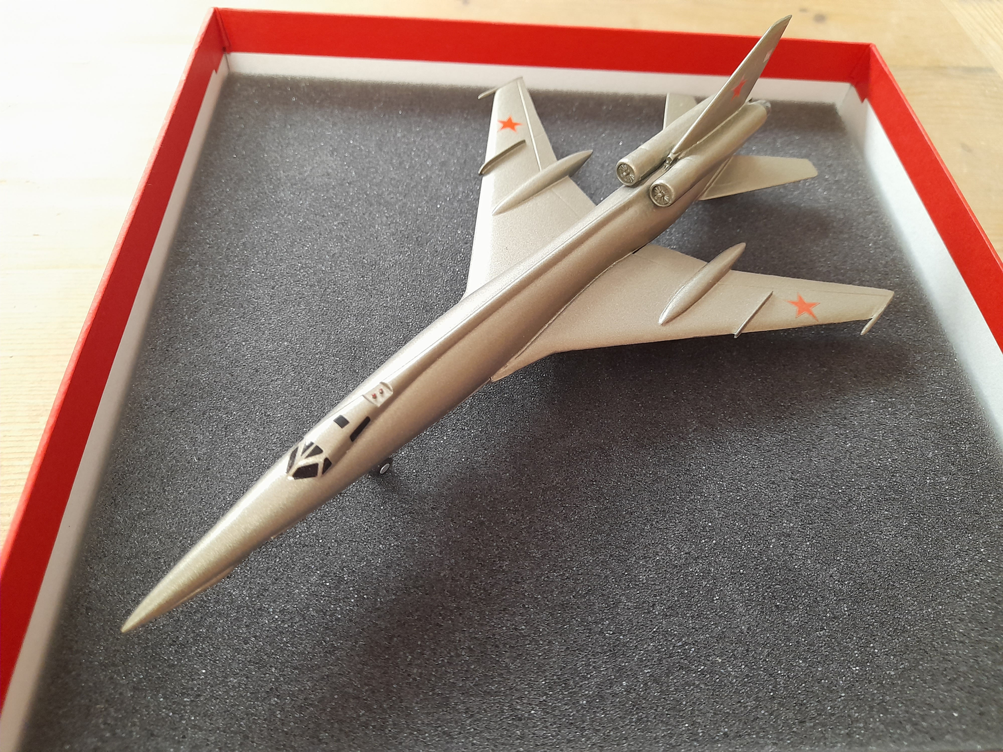 Tupolev Tu-22 1:200 Western Models