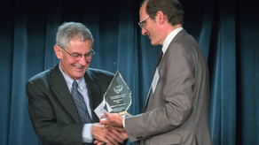 Chia tay Robert E. Lucas Jr.