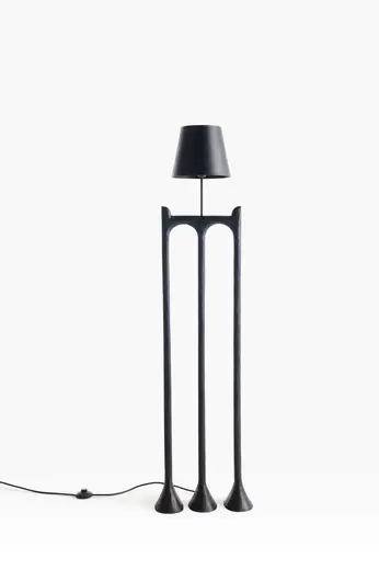 Black aluminium floorlamp with 3 legged base and lamp shade