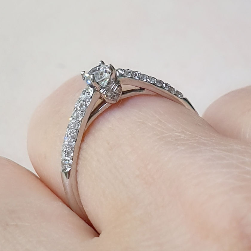 Miniatura: Anillo Corazón Diamante central y laterales