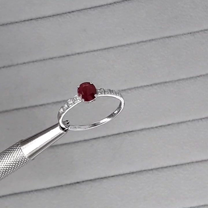 Miniatura: Rubi y diamantes