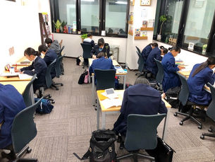 休校のお知らせ【勤労感謝の日】