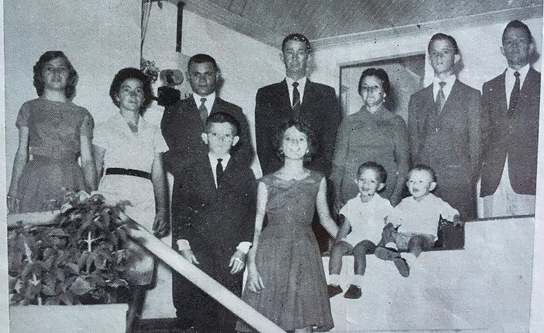 Família Guerino Borro - postado por Cheila Helena Demiscki.jpg
