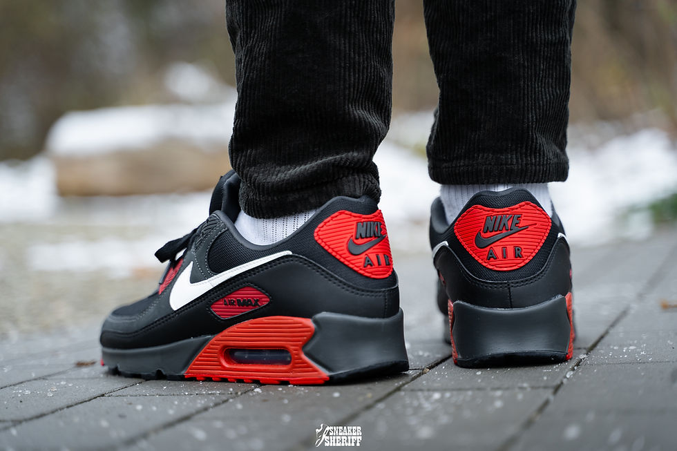 Miniaturbild: NIKE AIR MAX 90 ANTHRACITE / TEAM RED / SUMMIT WHITE / BLACK