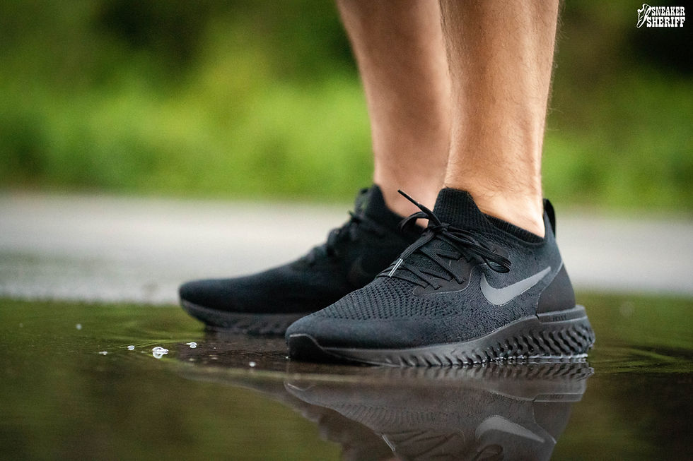 Miniaturbild: NIKE FLYKNIT REACT