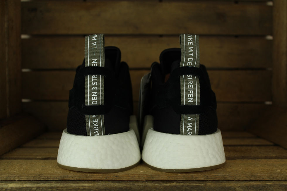 Miniaturbild: ADIDAS NMD R2 "GUM PACK"