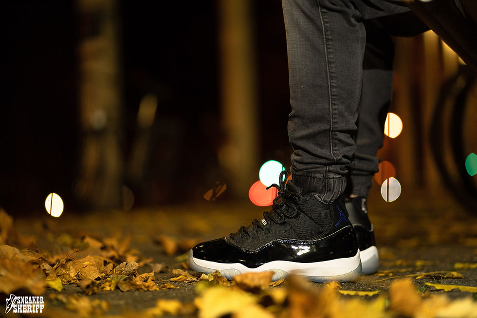 Miniaturbild: NIKE AIR JORDAN XI "SPACE JAM"
