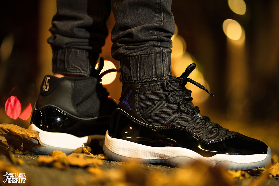 Miniaturbild: NIKE AIR JORDAN XI "SPACE JAM"