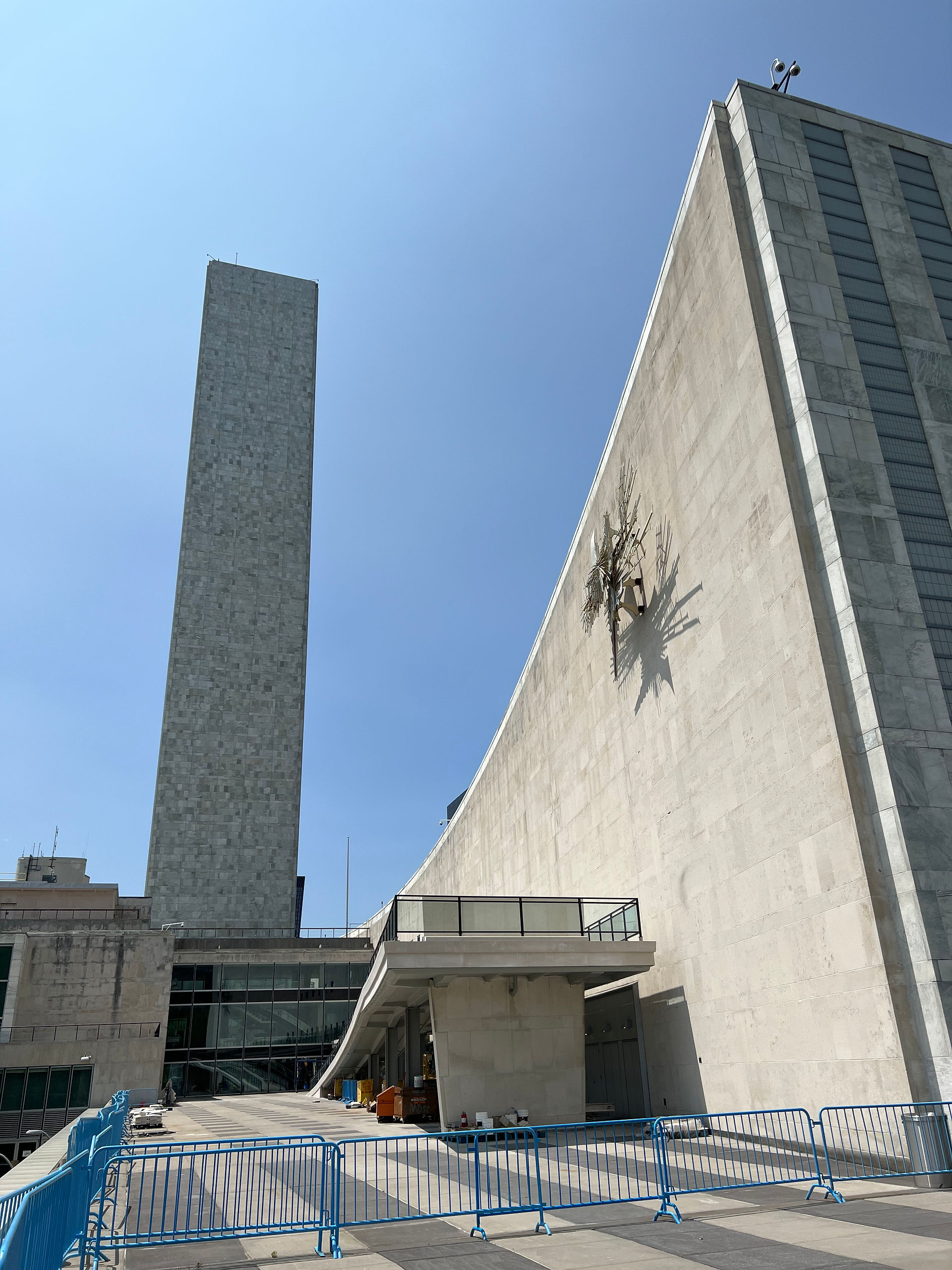 UN building