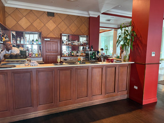 The unbelievably busy bar