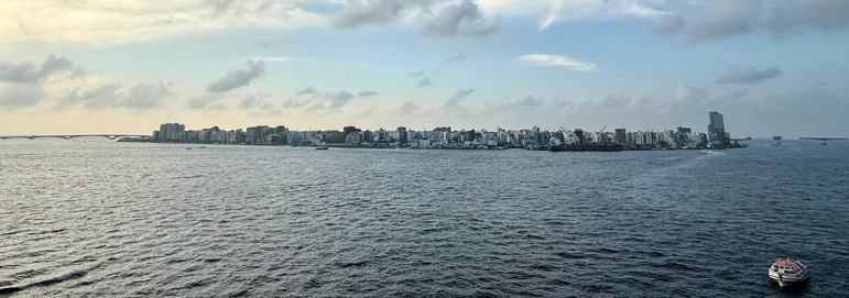 Malé, from the ship