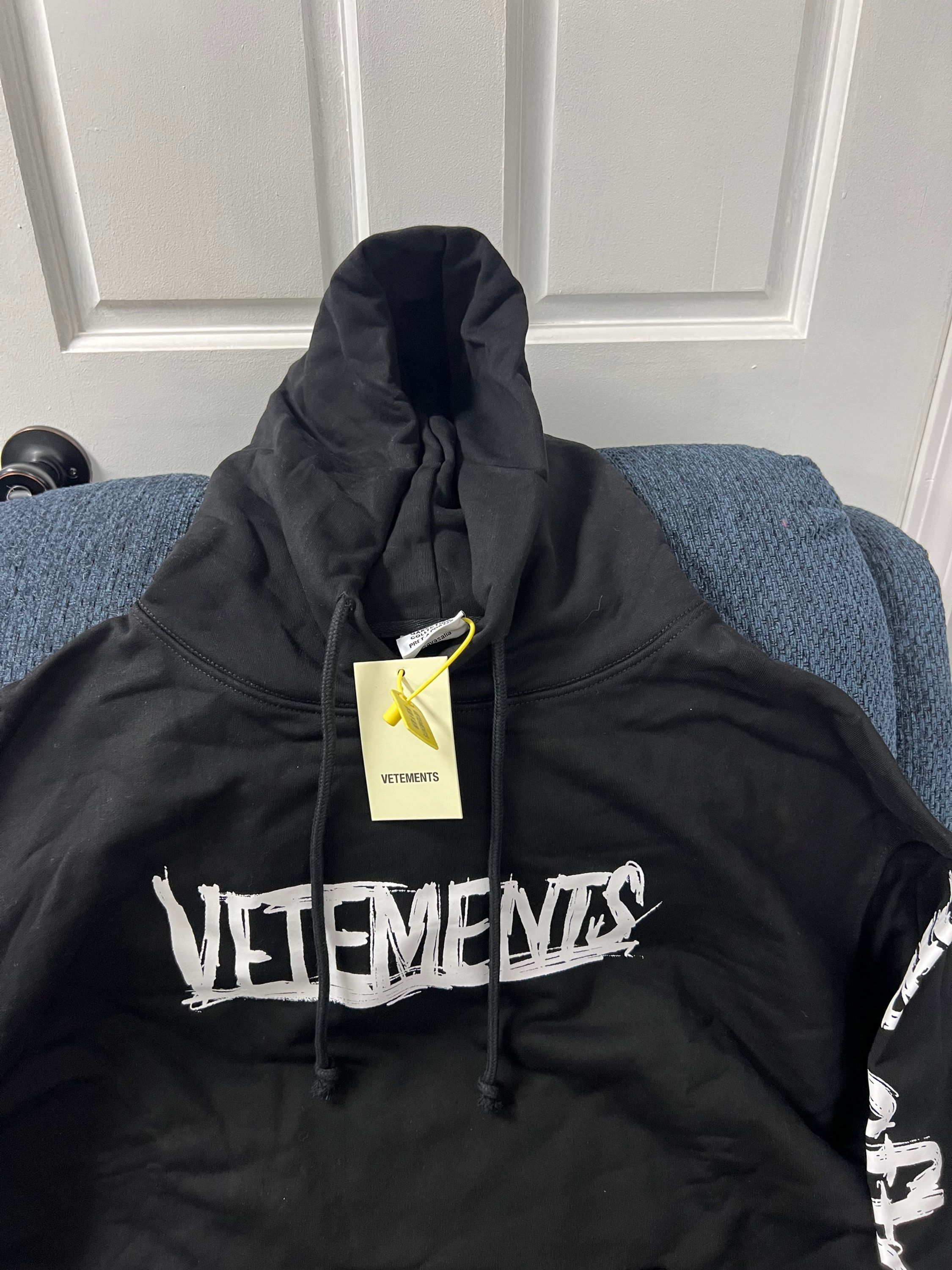 VETEMENTS HOODIE
