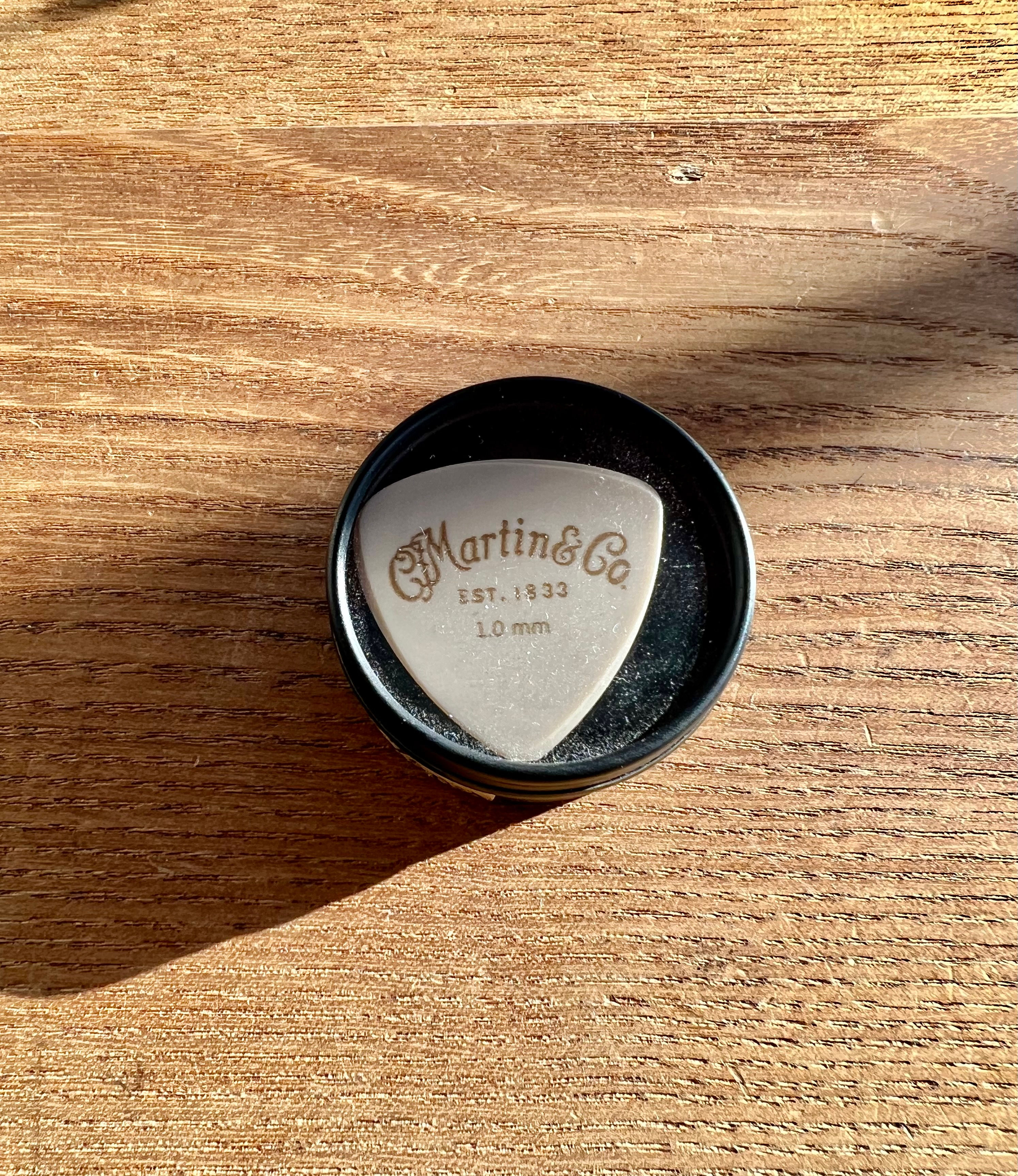 Martin Luxe Contour Pick